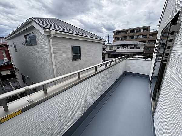 バルコニーを拡大表示