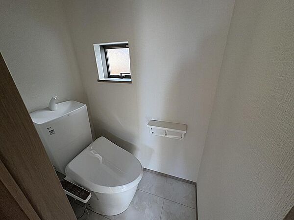 トイレを拡大表示