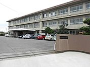 平坂中学校 650m