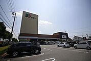ドミー 寺津店 450m