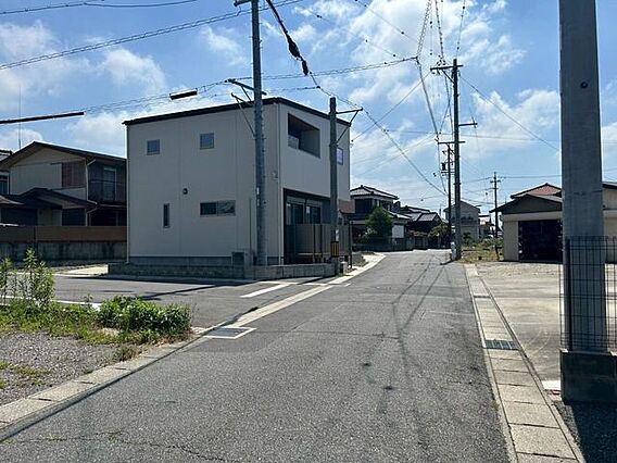 前面道路含む現...
