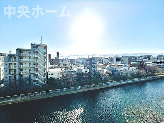 手を伸ばせば、...