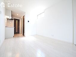 F asecia 日の出 3階1LDKのリビング/ダイニング