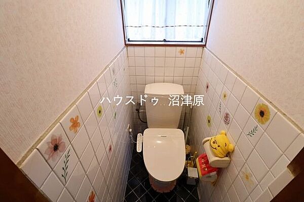 トイレを拡大表示