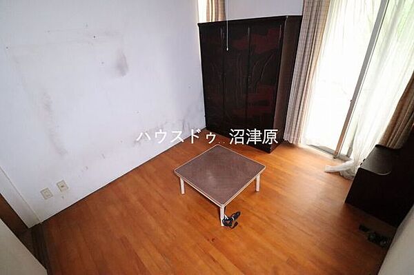 洋室を拡大表示