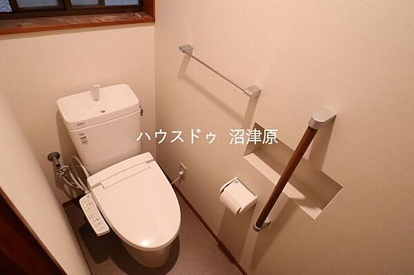 トイレを拡大表示