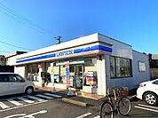 ローソン 都府楼南五丁目店（113m）