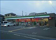 ファミリーマート茨木橋の内店 276m