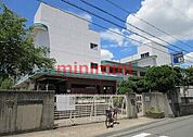 茨木市立畑田小学校 597m