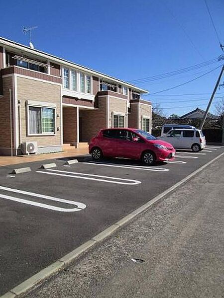 画像11:駐車場に車を止められます