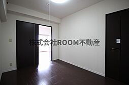 個人の部屋や寝室として使える洋室です