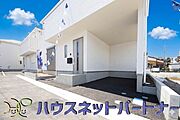 ビルトインガレージは、風に強い。台風のような風の強い日、どこから飛んでくるかわからない小さなゴミや小石などから車を守ります。