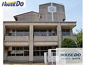守谷市立御所ケ丘中学校 徒歩13分。 1010m