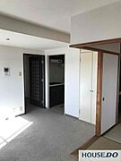 日差しの差し込む明るい部屋は光熱費も節約できます。