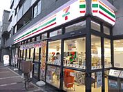 セブンイレブン　京都河原町高辻店まで300メートル