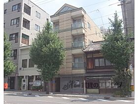 ＲＥＶＥＲＹ朱雀 301 ｜ 京都府京都市上京区千本通竹屋町上ル主税町（賃貸マンション1K・3階・21.00㎡） その1