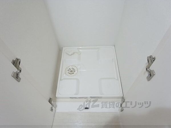 画像18:洗濯機置場