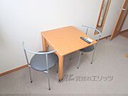 テーブル