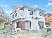 風格ある外観は、住む人のステータスを感じさせる重厚なデザインです。安心感を与える堅牢な造りです。