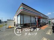 セブンイレブン姫路手柄店 徒歩9分。ちょっとした買い足しや夜間の利用にも便利なコンビニ。日用品はもちろん、ATMや公共料金の支払いも気軽に利用でき、忙しい毎日を支えてくれる心強い存在です。 690m
