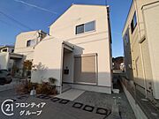 自然と調和した外観で、周囲の景観に溶け込むデザインが、住む人に安らぎを与え、心地よい暮らしを実現します