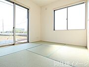 ＼同仕様写真／い草香る畳スペースは、使い方色々！客室やお布団で寝るときにぴったりの空間ですね。