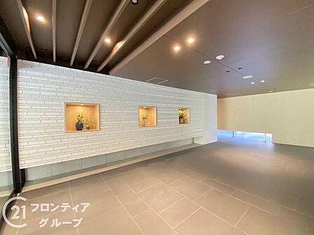 写真だけではわからない採光・広さ・周辺環境の実感は、実際に足を運んでみることが一番です。ご見学はいつでもご予約いただけます