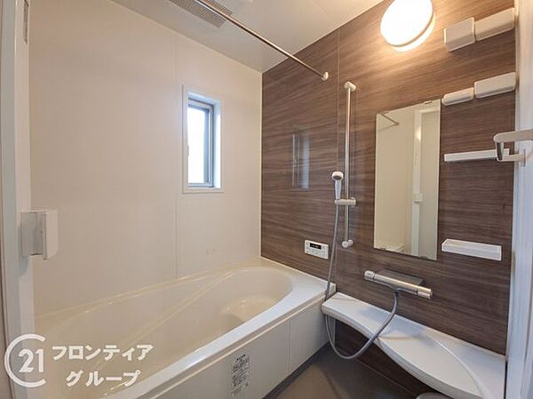 浴室を拡大表示