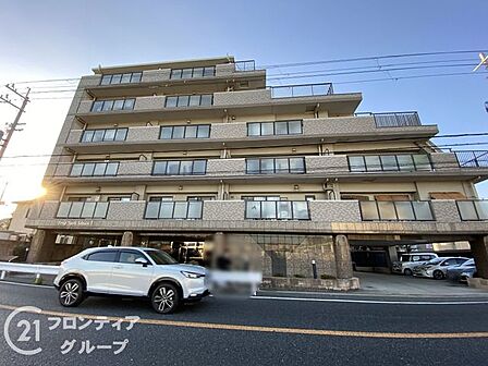 「賃貸のままでいいのか、買うべきか」その判断に必要な情報を、スタッフがわかりやすく整理してお伝えします。お気軽にご相談ください