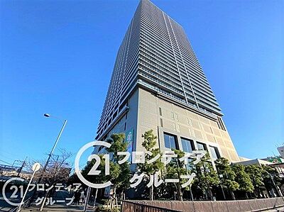 外観：SRC造、41階建てのマンションです。開放感あふれるマンション外観は、明るい印象を与え、住む人に心地よい空間を提供します。自然光を取り入れたデザインが魅力で、日々の生活を豊かにします