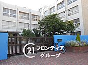大阪市立加美南中学校 徒歩9分。 700m