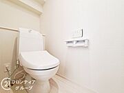 トイレは1階と2階の2カ所に設置！階段を上り下りせずに使用できるので、高齢の方にも安心です！