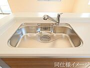 ＼同仕様写真／ワイドシンクなので家族が増えても洗い物楽々です
