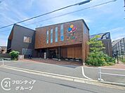 いなだこども園 徒歩14分。 1080m