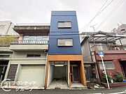 風格ある外観は、住む人のステータスを感じさせる重厚なデザインです。安心感を与える堅牢な造りです。