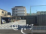 東大阪市立小阪中学校 徒歩5分。 400m