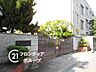 周辺：大阪市立加美南部小学校 徒歩11分。 830m