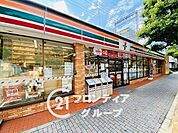 セブンイレブン東大阪小阪3丁目店 徒歩3分。 230m