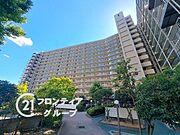 大規模マンションは、充実した共用施設と安心の管理体制で、快適な暮らしを提供する理想的な住環境です！