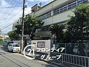 東大阪市立長栄中学校 徒歩7分。 510m