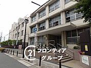 大阪市立片江小学校 徒歩9分。 690m