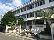 東大阪市立長瀬南小学校 徒歩6分。 430m