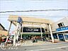周辺：じゃんぼ食鮮館石切 徒歩10分。 800m