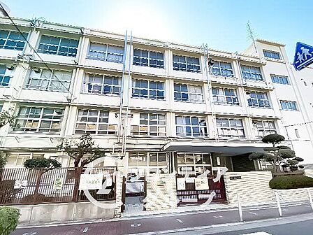 大阪市立長原小学校 徒歩14分。 1110m