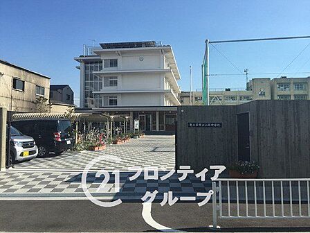 東大阪市立小阪中学校 徒歩17分。 1330m