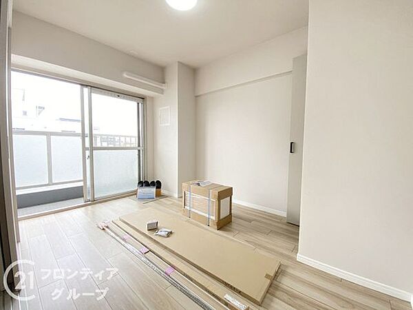 洋室を拡大表示
