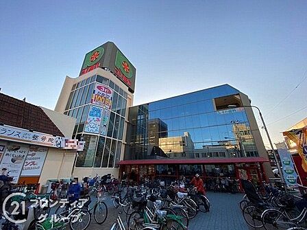 コノミヤ若江岩田店 徒歩7分。 550m