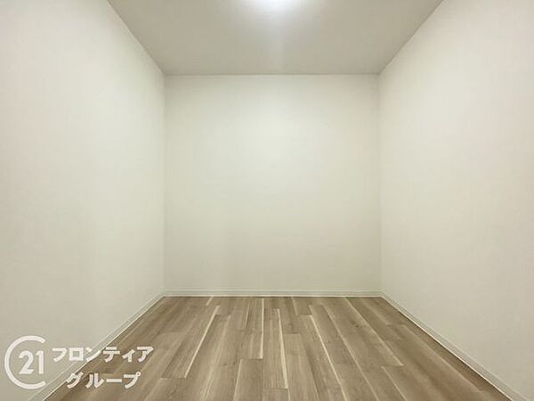 寝室を拡大表示
