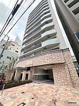 大阪府大阪市中央区松屋町住吉（賃貸マンション1LDK・12階・68.53㎡） その1