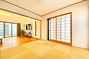 AI加工による空室イメージ（家具・荷物を消去）